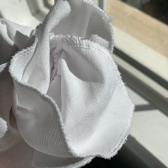 ☁️White Cropped Top☁️ - Picture 5 of 5